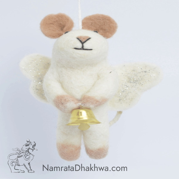 Angel mouse with bell